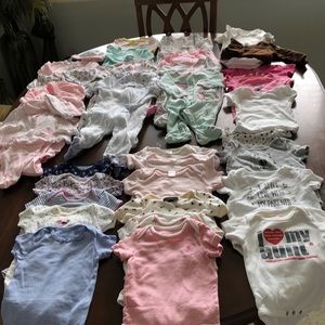 Girls sz 6 mos bundle of basics- pjs  & onesies